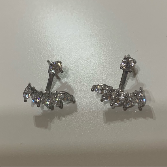 2 in 1 Earrings - Picture 2 of 8